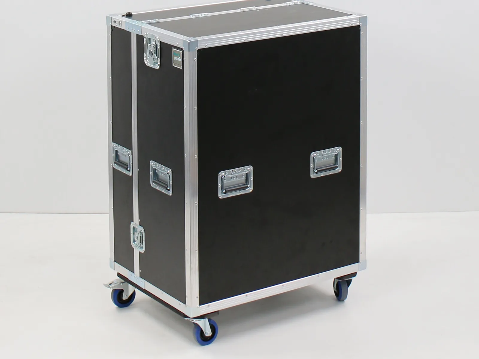 Plus Protect Flightcase auf Rollen mit Multiplexplatten 6,5 mm